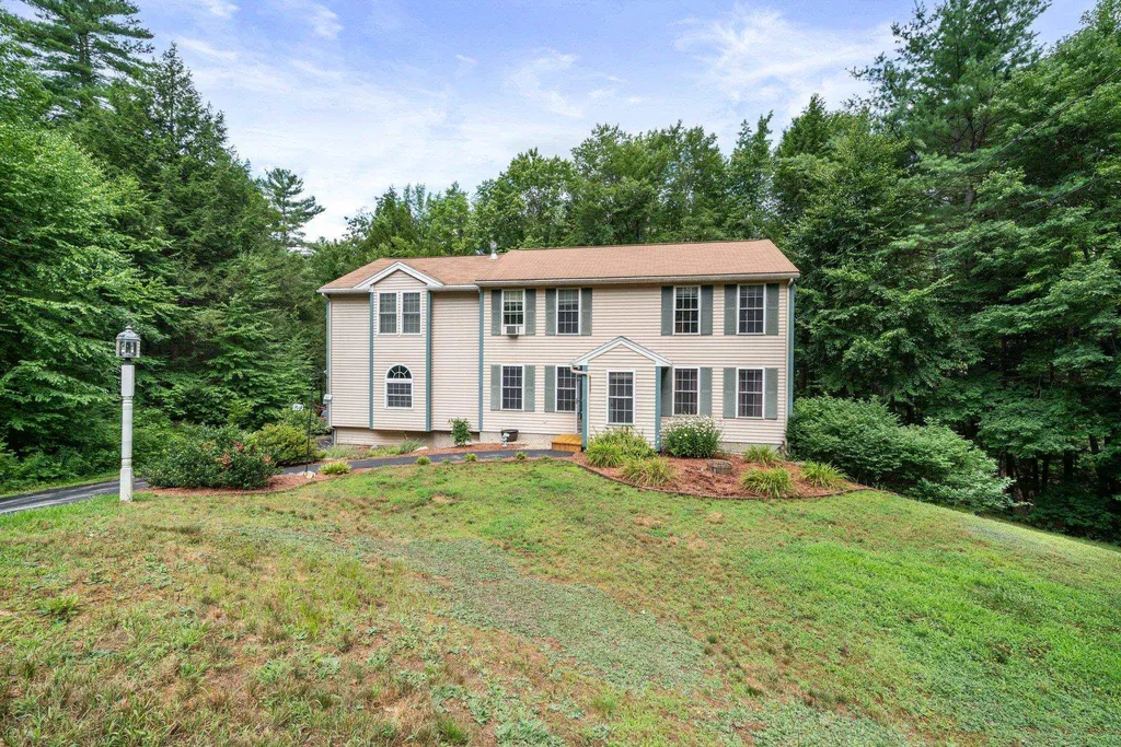 19 Ox Brook Woods Road Milford NH 03055
