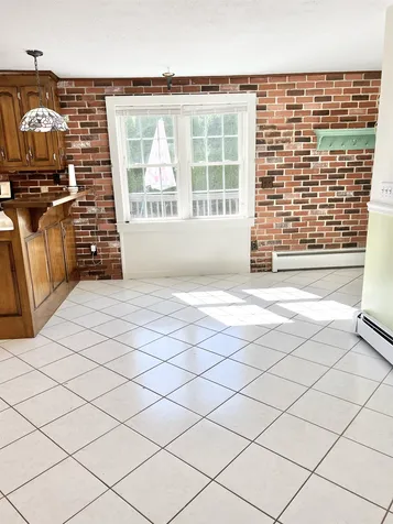 14 Victor Avenue Nashua NH 03060