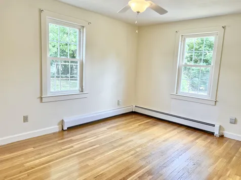 14 Victor Avenue Nashua NH 03060