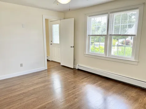 14 Victor Avenue Nashua NH 03060