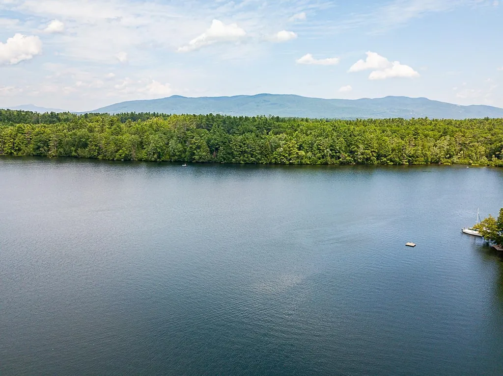 149 Krainewood Drive Moultonborough NH 03254