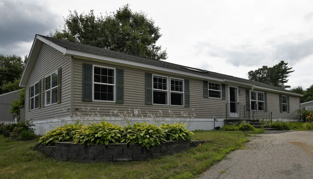 48 Boa Lane Seabrook NH 03874