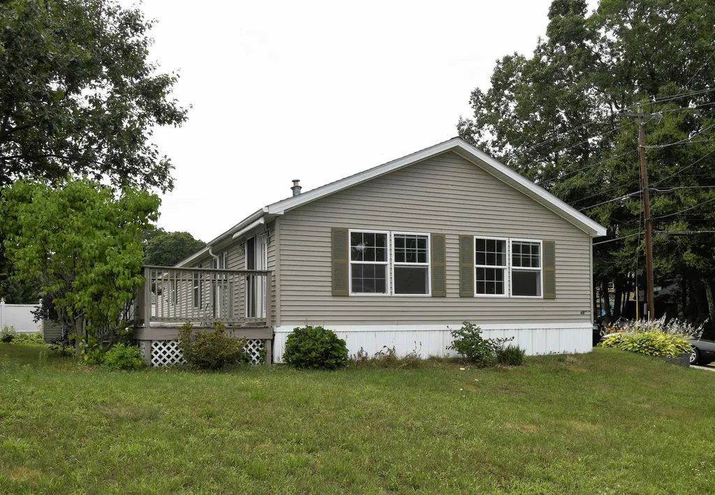 48 Boa Lane Seabrook NH 03874
