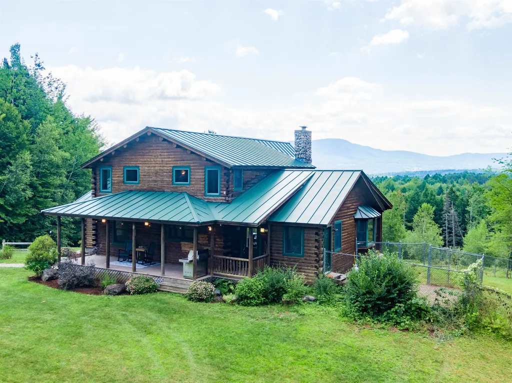174 Red Tree Lane Morristown VT 05661