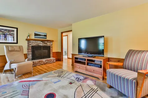 228 Daniel Plummer Road Goffstown NH 03045