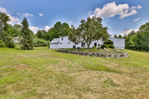 228 Daniel Plummer Road Goffstown NH 03045