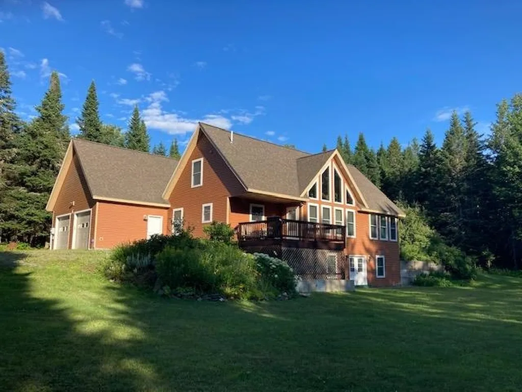 104 Hill Road Pittsburg NH 03592