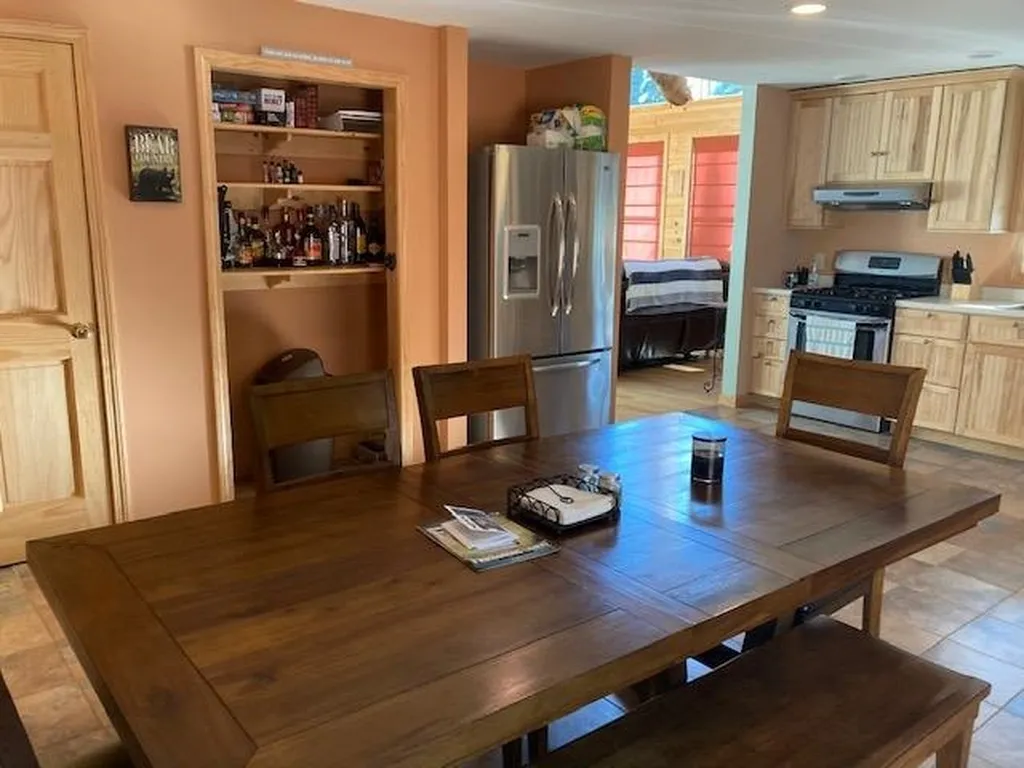 104 Hill Road Pittsburg NH 03592
