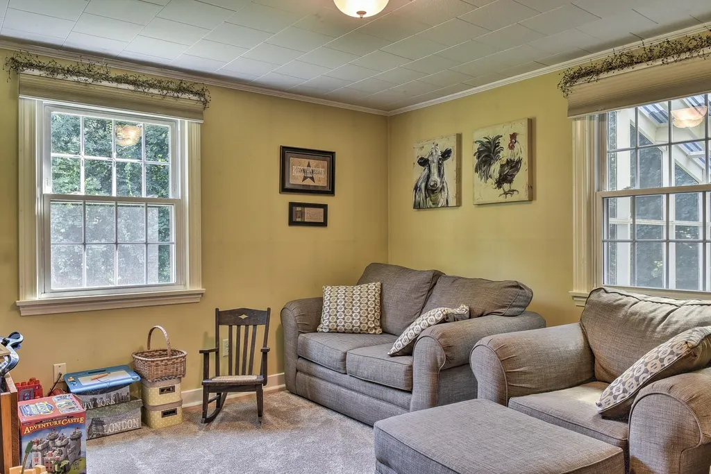 18 Olivo Road Keene NH 03431