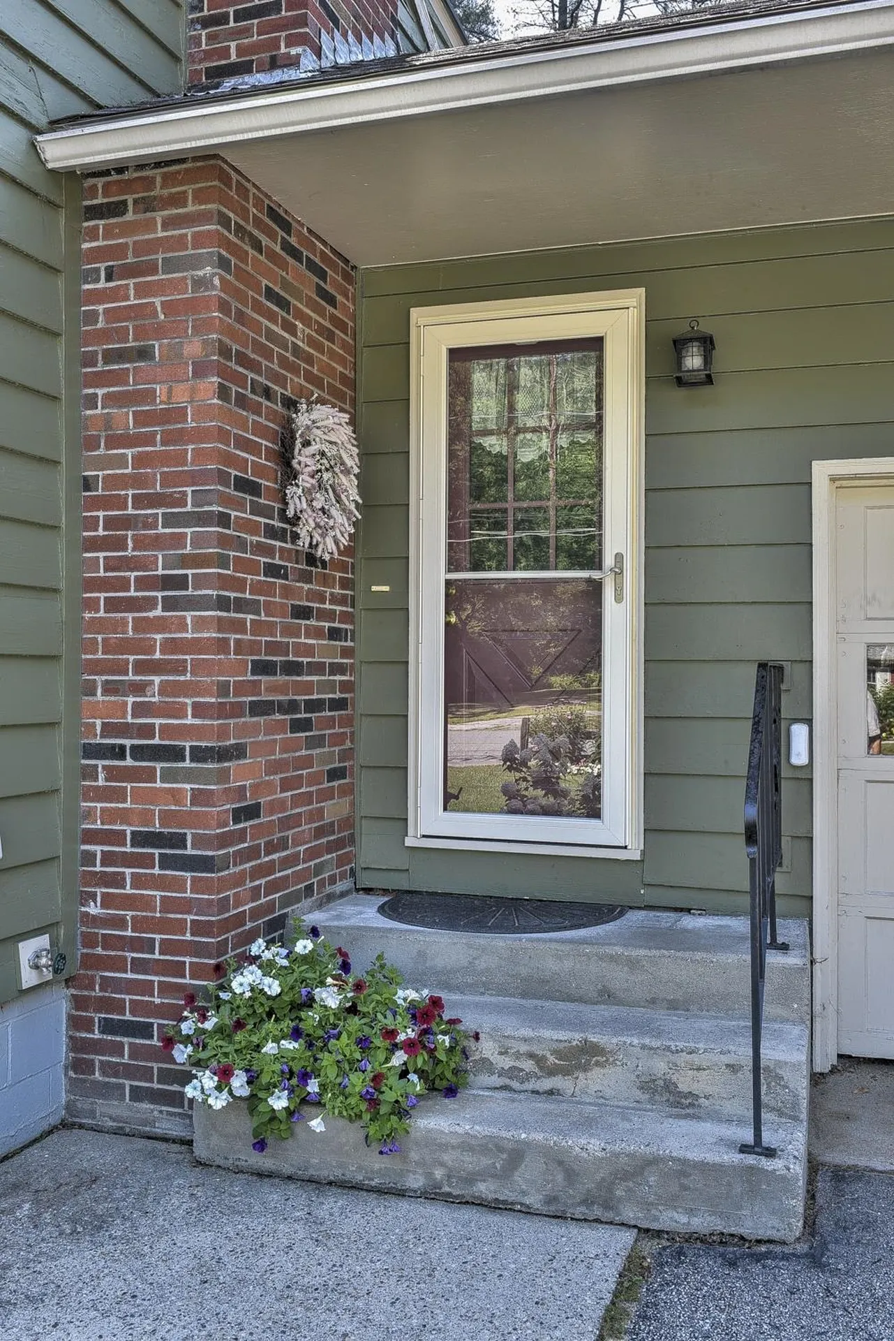 18 Olivo Road Keene NH 03431