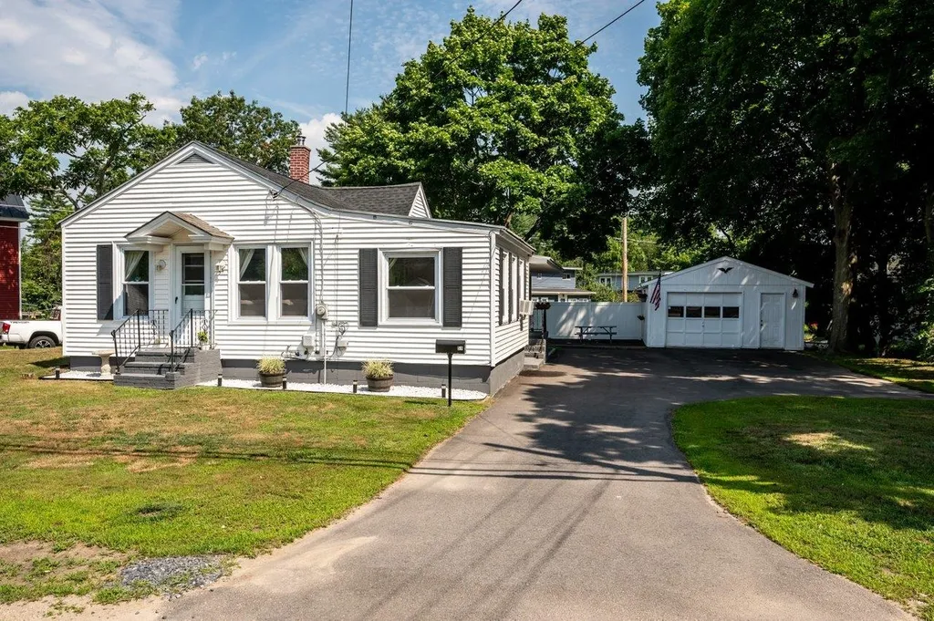 59 Walnut Street Rochester NH 03867