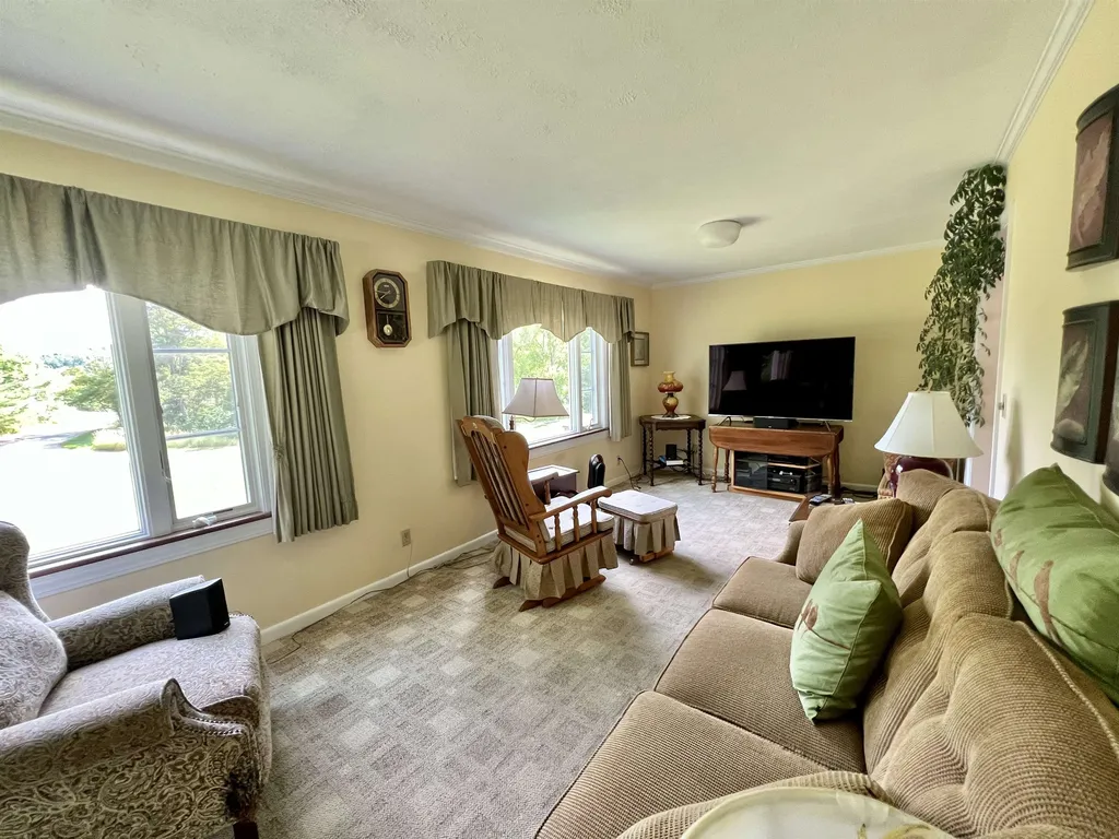 50 Munn Road Bradford VT 05033