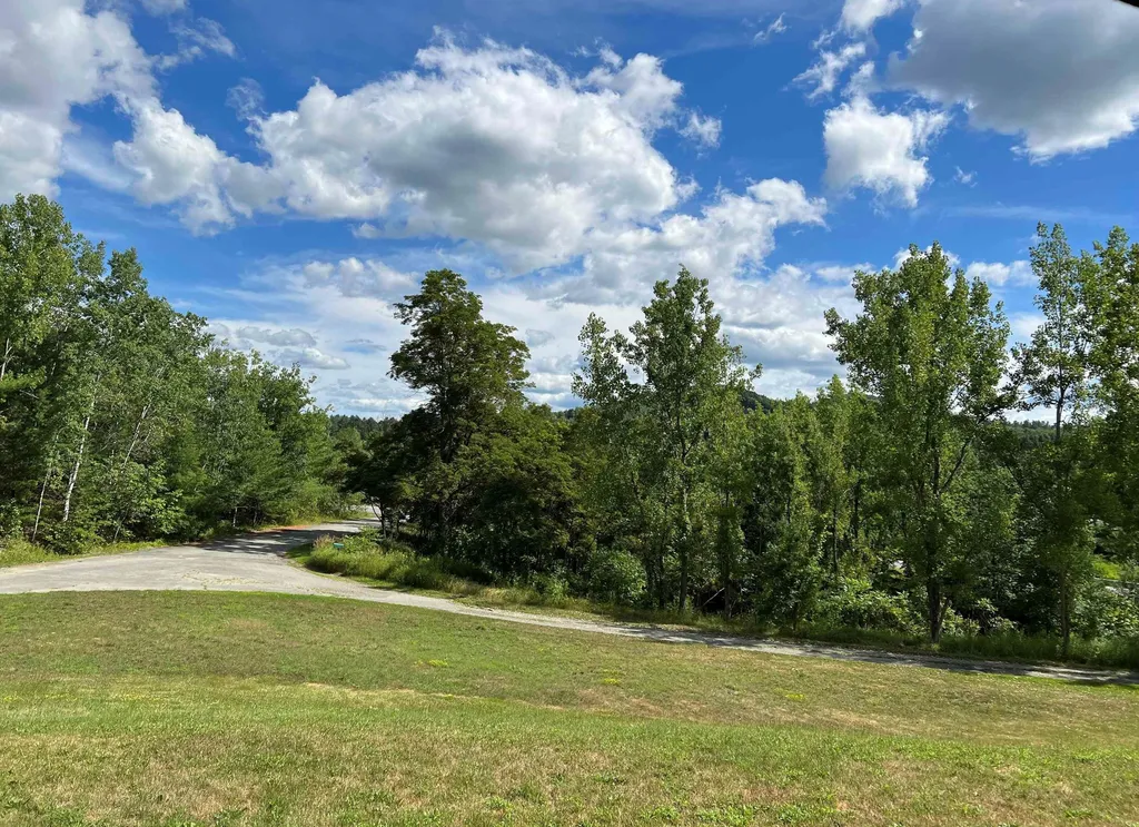 50 Munn Road Bradford VT 05033