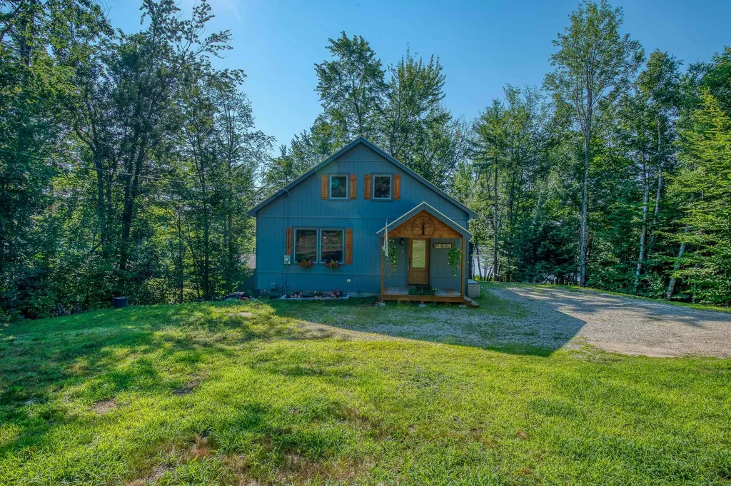 34 Elm Street Ossipee NH 03864