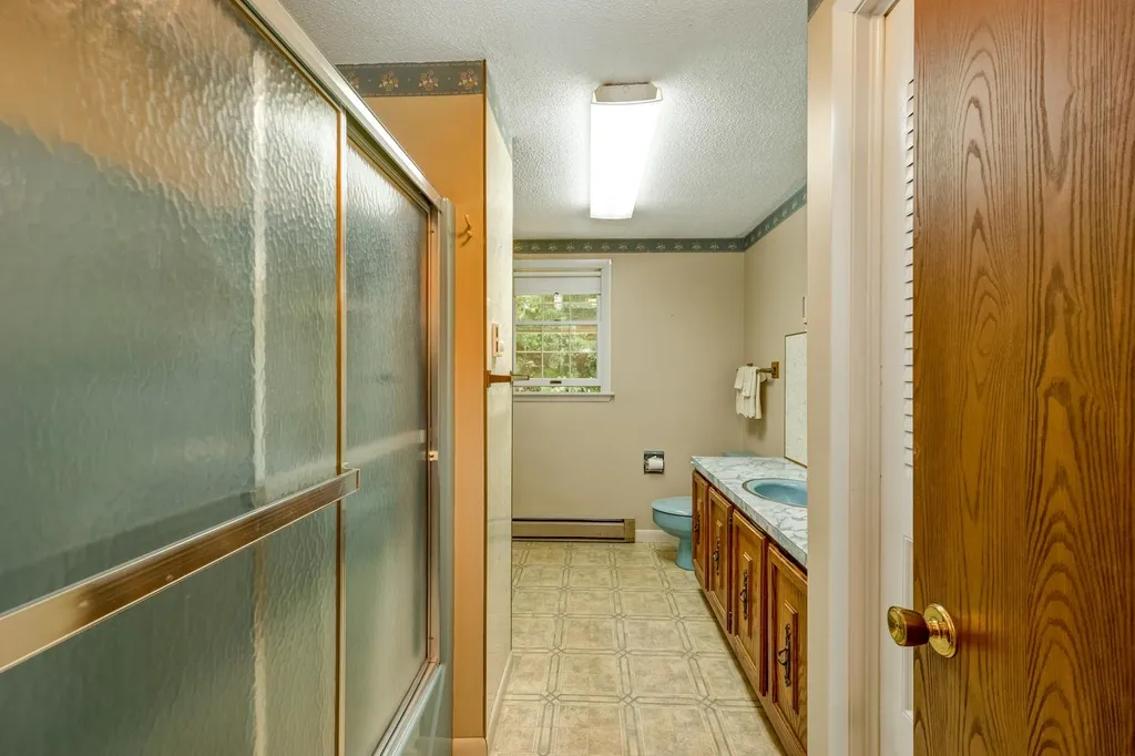 10 Reservoir Road Meredith NH 03253