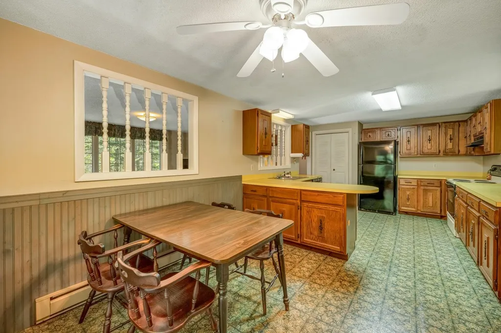 10 Reservoir Road Meredith NH 03253