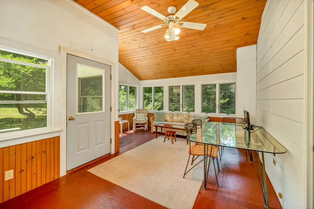 10 Reservoir Road Meredith NH 03253