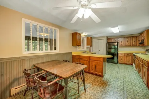 10 Reservoir Road Meredith NH 03253