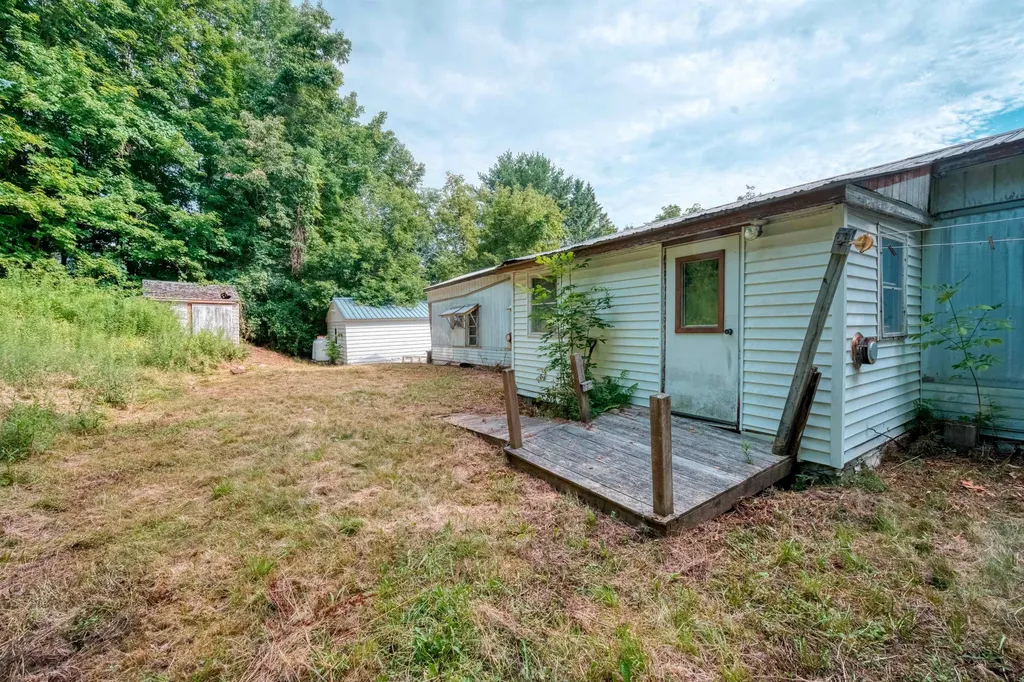 291 Chestnut Street Claremont NH 03743