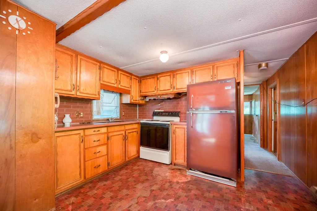 291 Chestnut Street Claremont NH 03743
