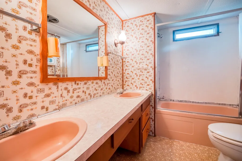 291 Chestnut Street Claremont NH 03743