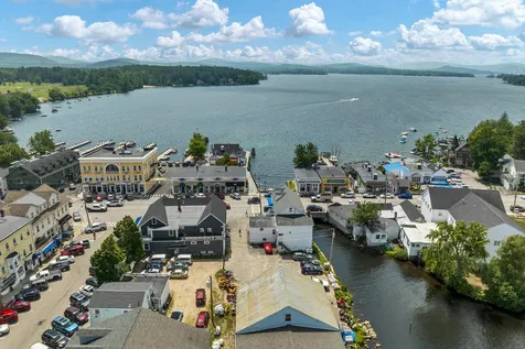 2 South Main Street Wolfeboro NH 03894