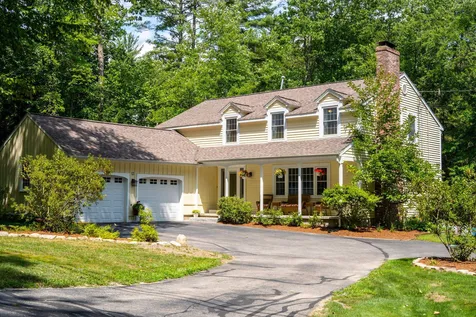 13 Buckridge Drive Amherst NH 03031