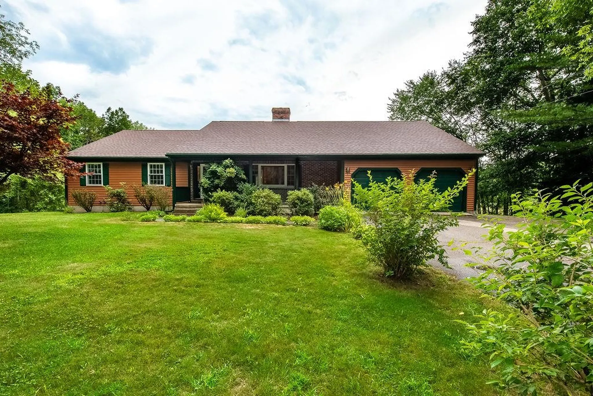 585 Pickering Road Rochester NH 03867