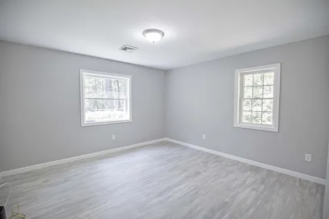 25 Old Mill Road Ossipee NH 03890