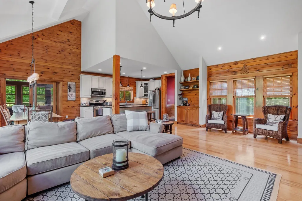 1 Buck Road Lincoln NH 03251