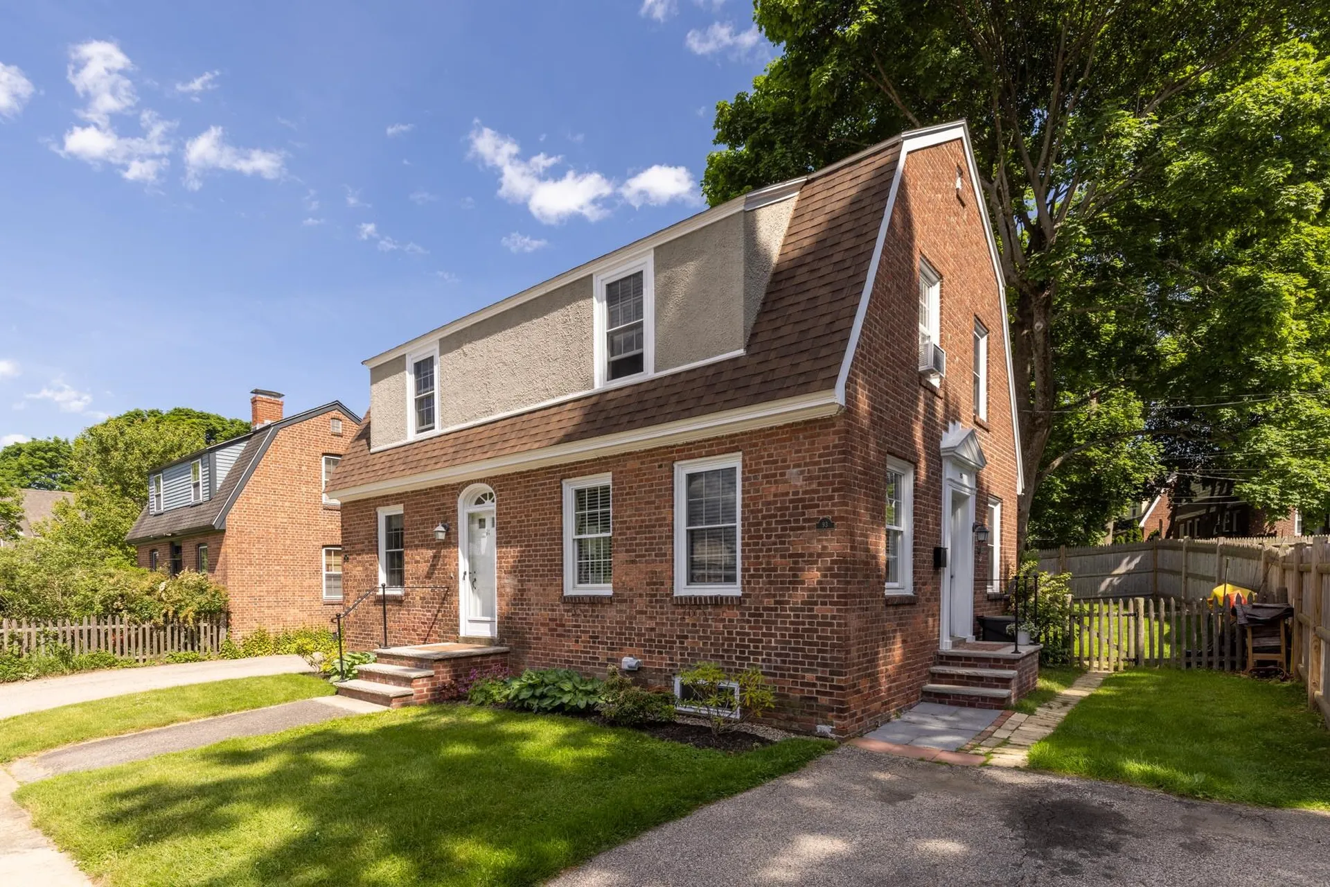 93 Saratoga Way Portsmouth NH 03801