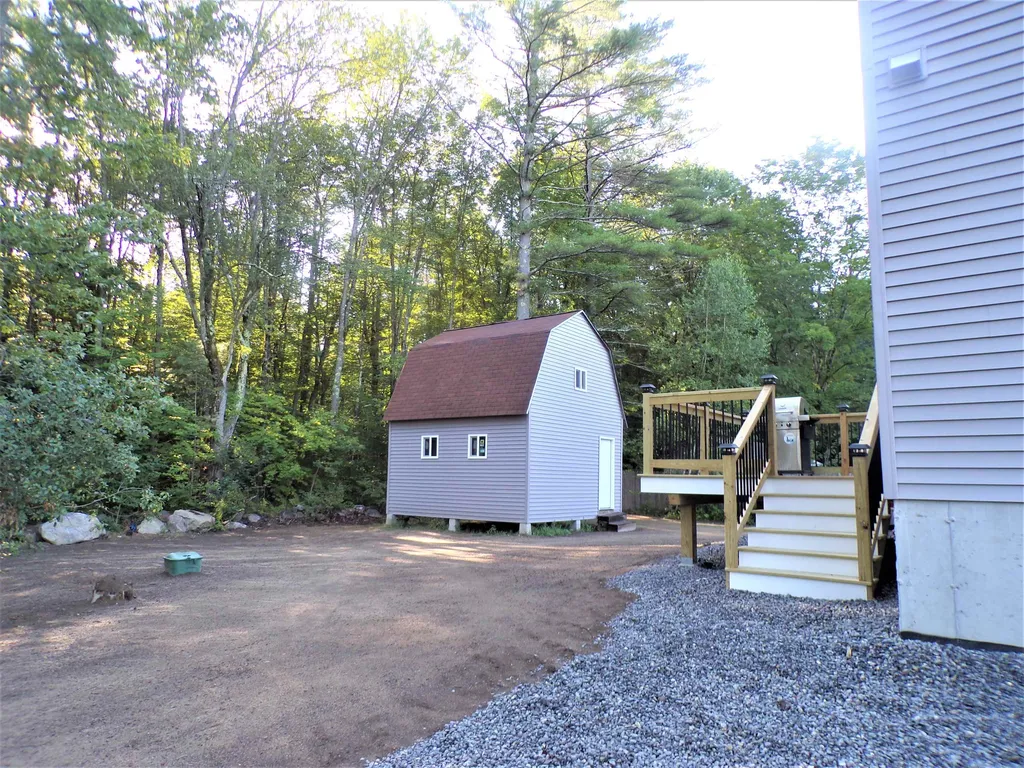 526 Salisbury Road Franklin NH 03235