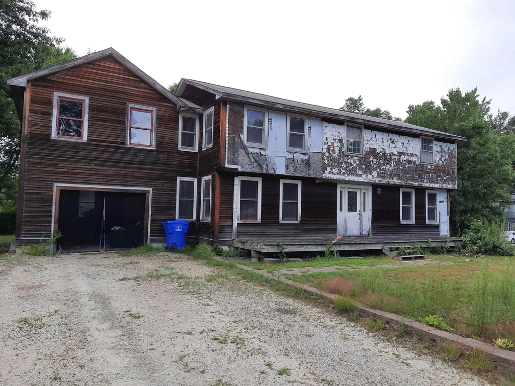 1 Cedar Street Hudson NH 03051