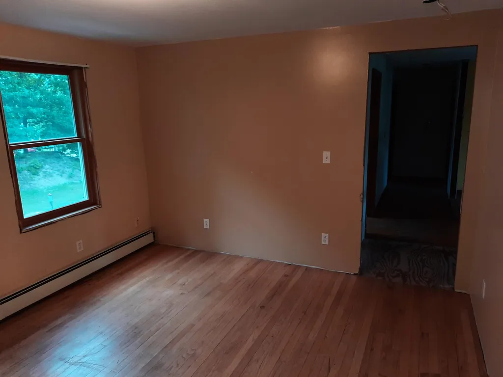 1 Cedar Street Hudson NH 03051