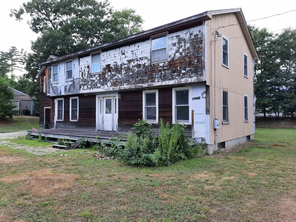 1 Cedar Street Hudson NH 03051