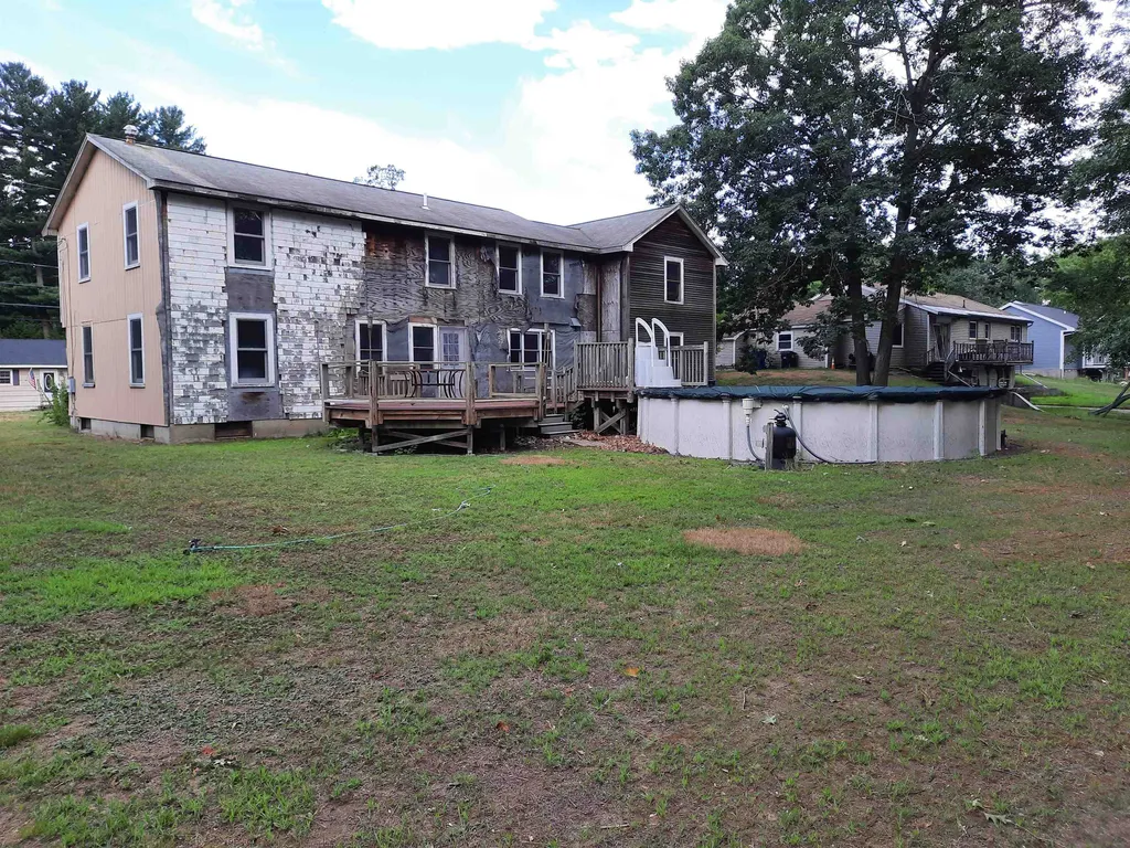 1 Cedar Street Hudson NH 03051