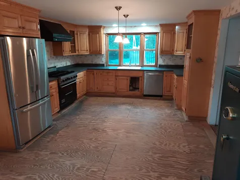 1 Cedar Street Hudson NH 03051