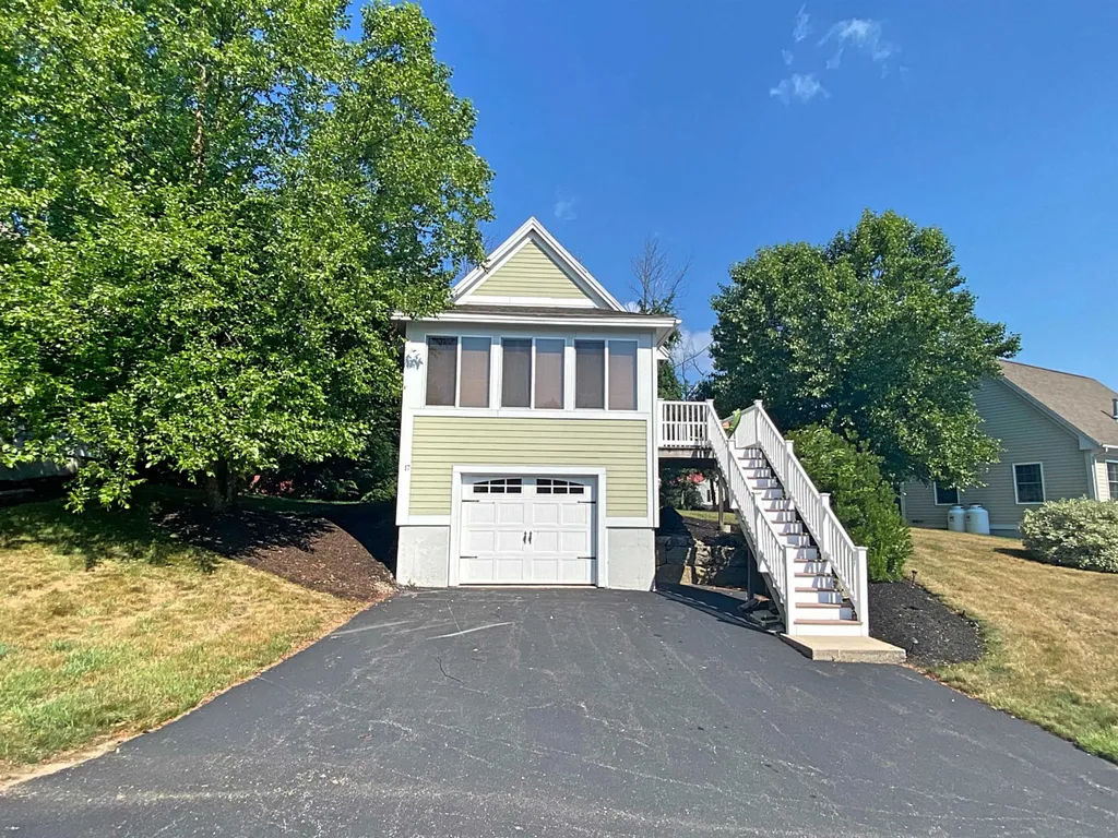 17 Memory Lane Laconia NH 03246