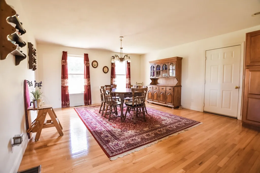 48 Deer Hill Road Brentwood NH 03833