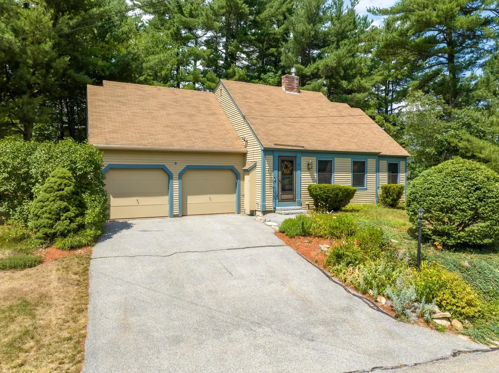 2761 Lake Shore Road Gilford NH 03249