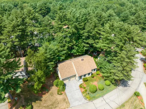 2761 Lake Shore Road Gilford NH 03249