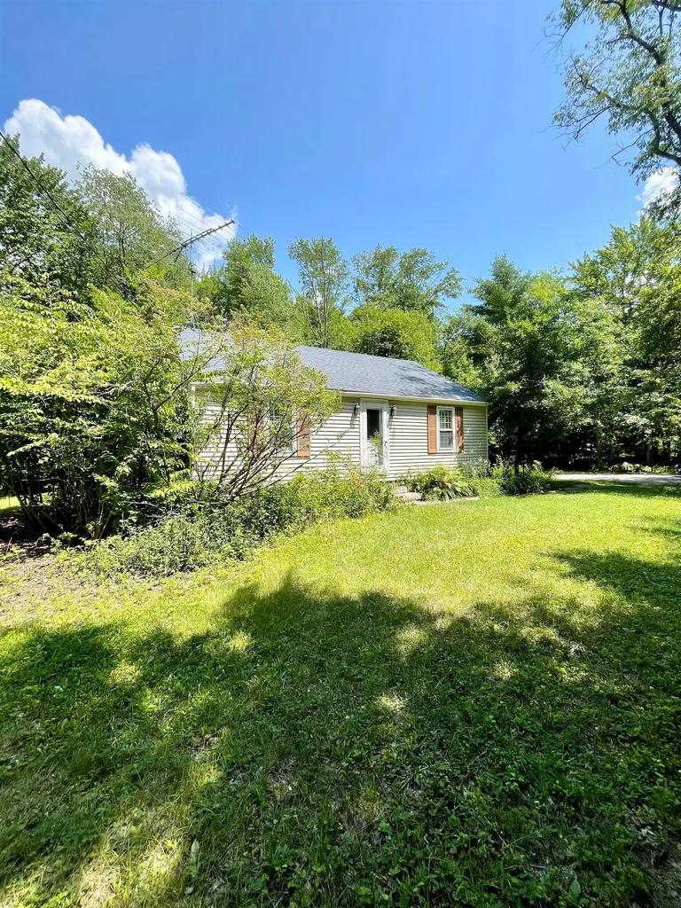 172 Peterborough Road Hancock NH 03449
