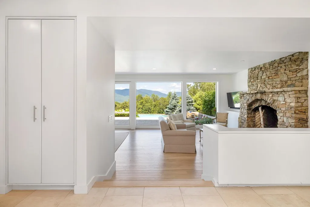 1092 Nichols Hill Road Dorset VT 05251