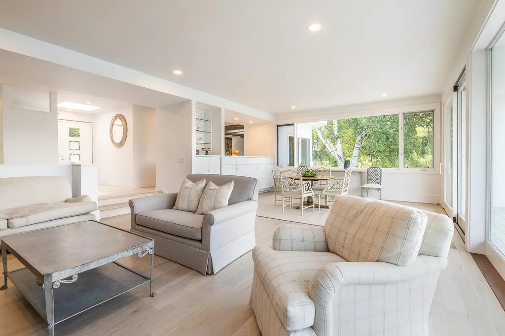 1092 Nichols Hill Road Dorset VT 05251