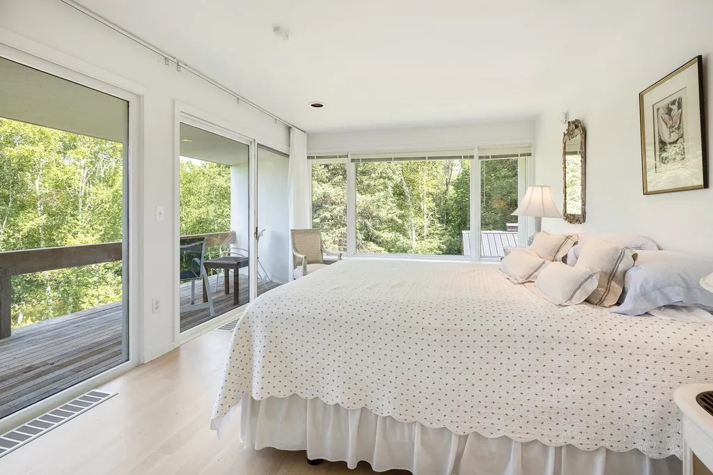 1092 Nichols Hill Road Dorset VT 05251