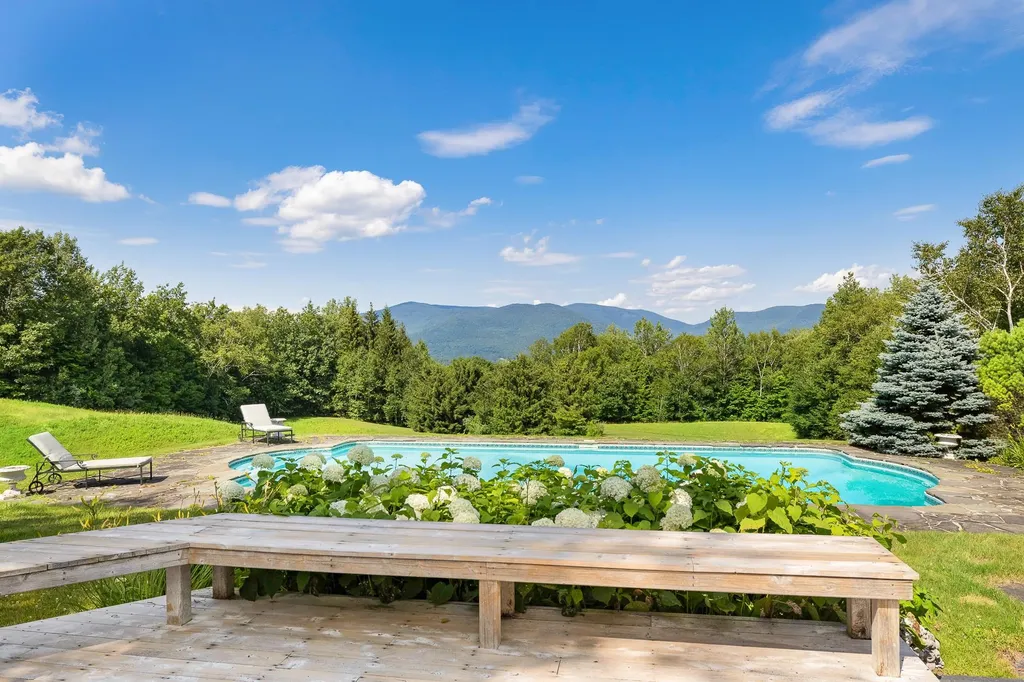 1092 Nichols Hill Road Dorset VT 05251