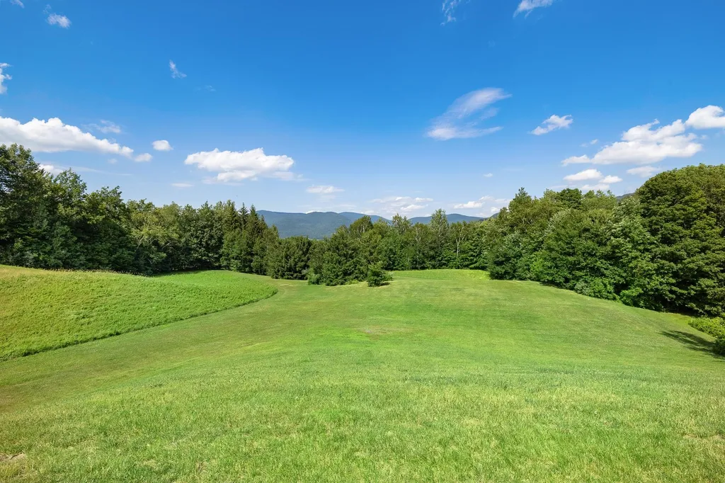 1092 Nichols Hill Road Dorset VT 05251