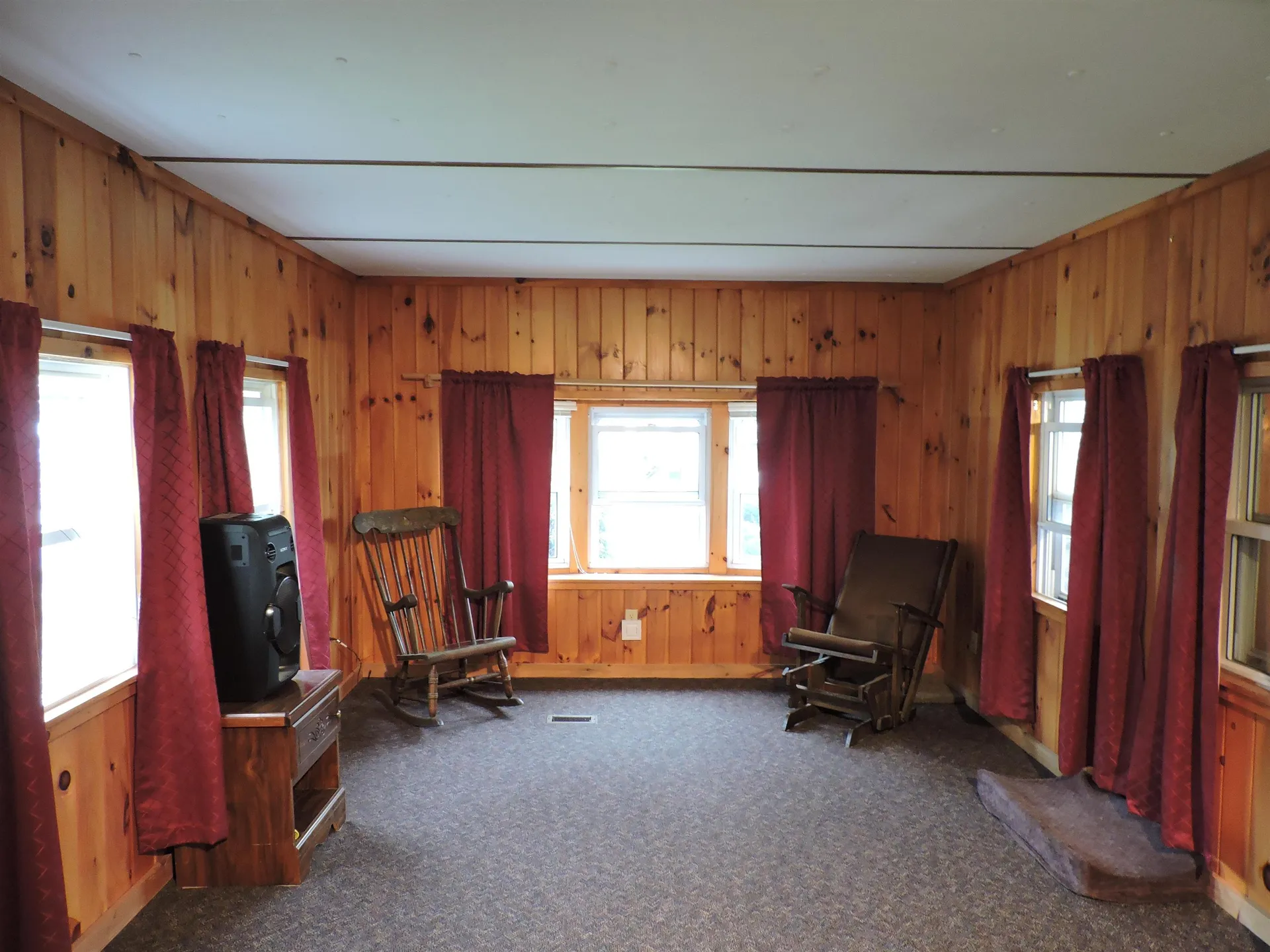37 Cogswell Way Enfield NH 03748