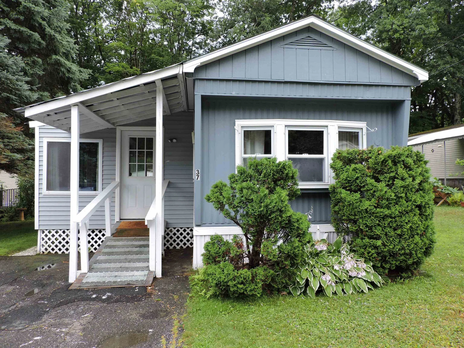 37 Cogswell Way Enfield NH 03748
