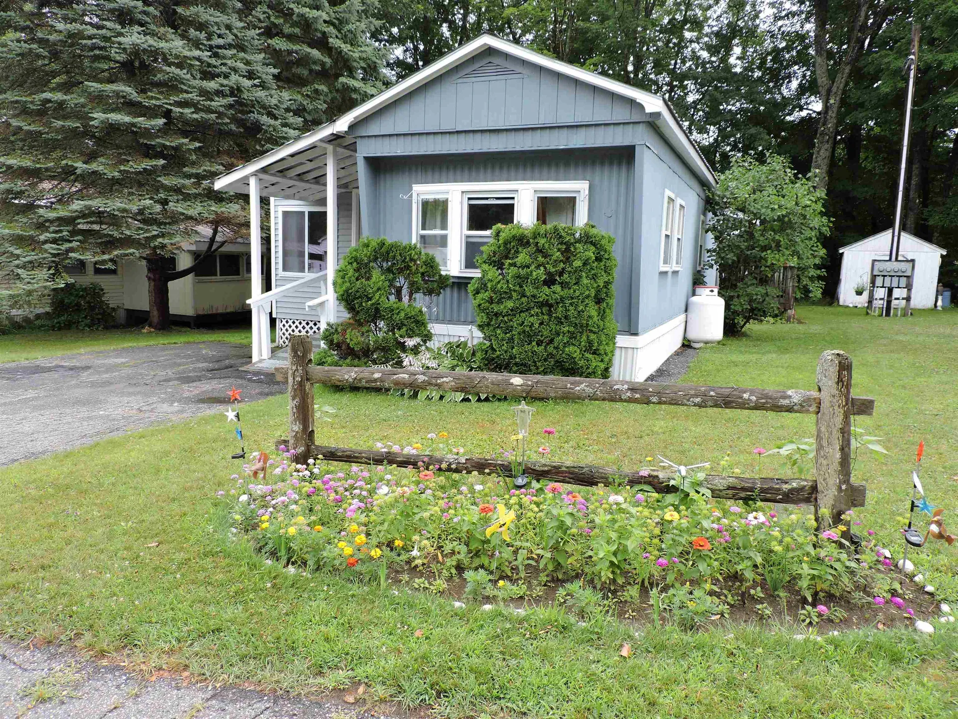 37 Cogswell Way Enfield NH 03748